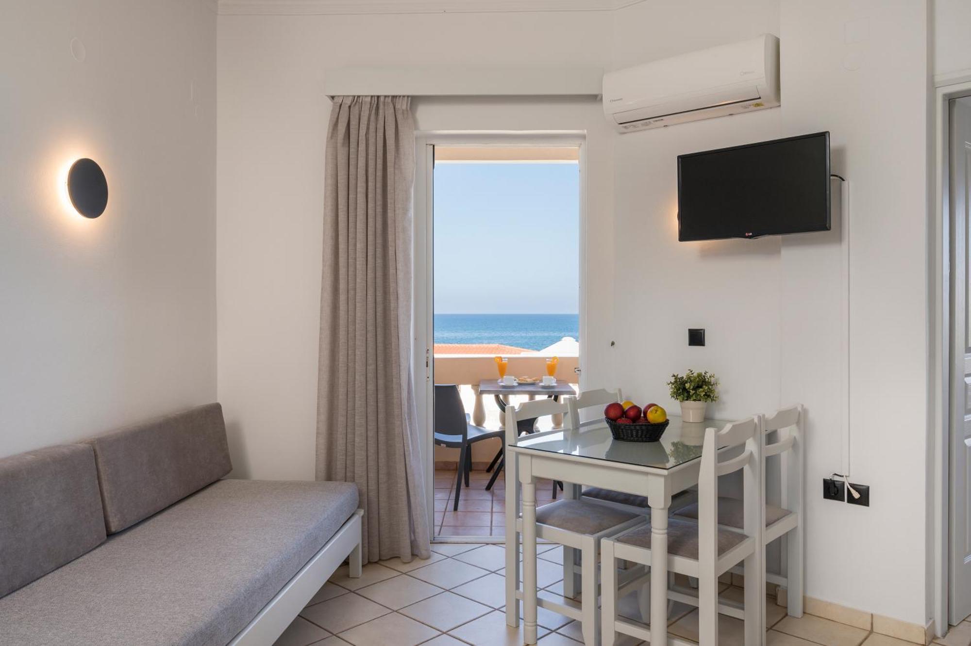 Hotel Caretta Beach Gerani  Exterior foto