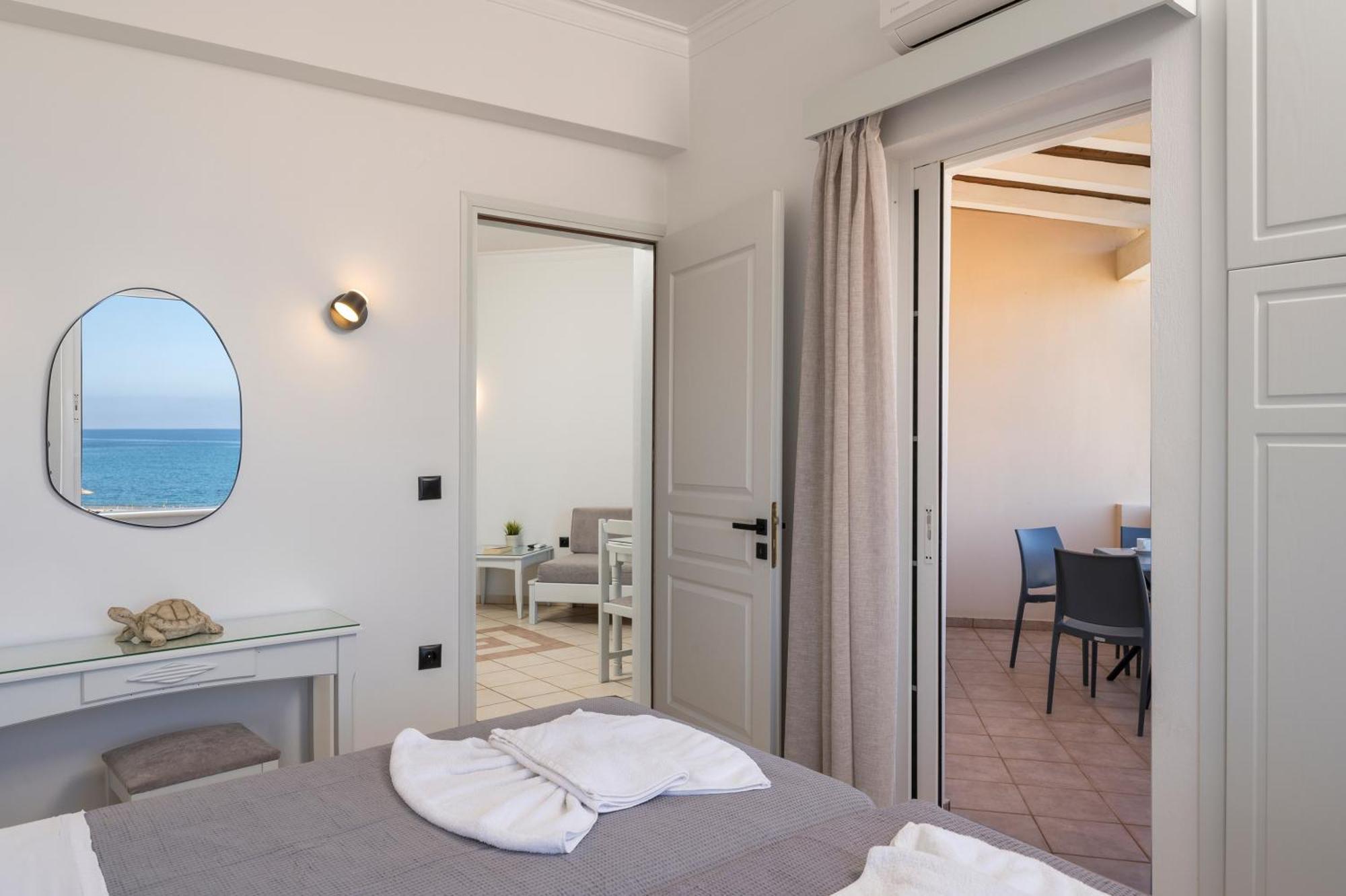 Hotel Caretta Beach Gerani  Exterior foto