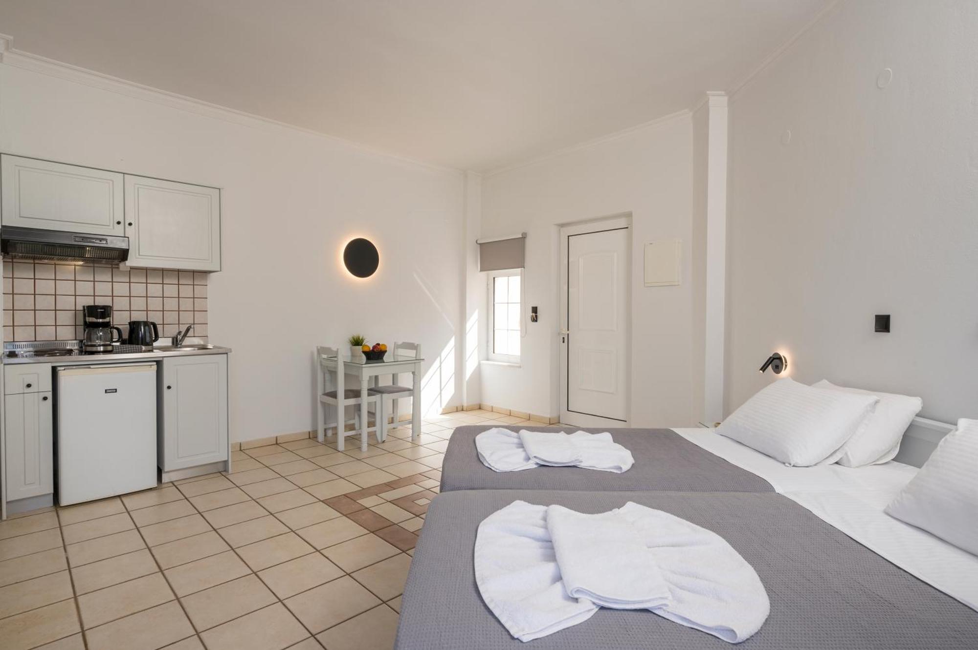 Hotel Caretta Beach Gerani  Exterior foto